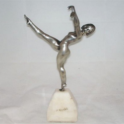 Bruno Zach bronze scantily clad sporting female figure. Signed to base (c.1920)
